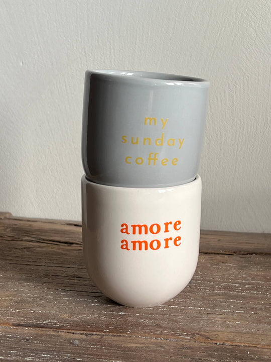 Sisi Tasse, Amore Amore weiß